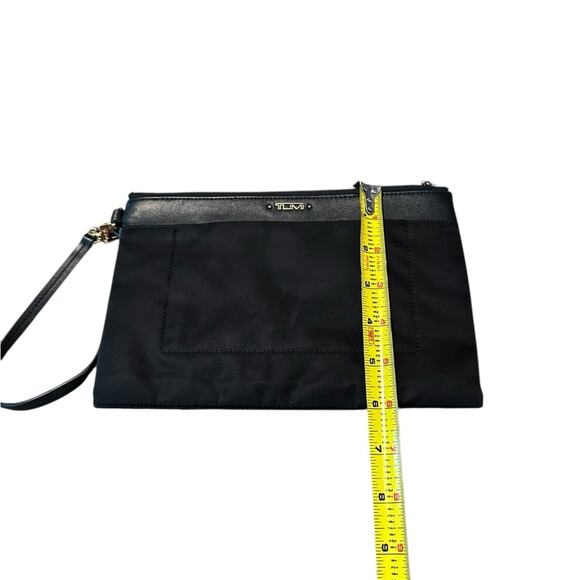 Tumi Black Clutch Nylon Leather Sleek Minimalist Design - Picture 3 of 7